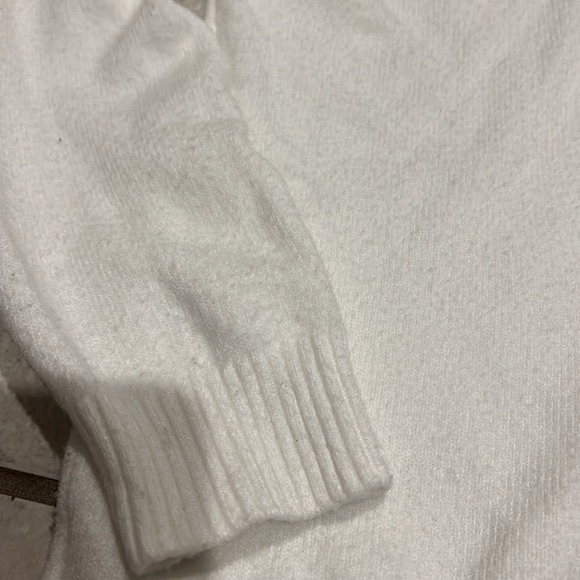 Red Dress Fable Ivory White Any Day Now V Neck Super Soft Sweater - Picture 12 of 14